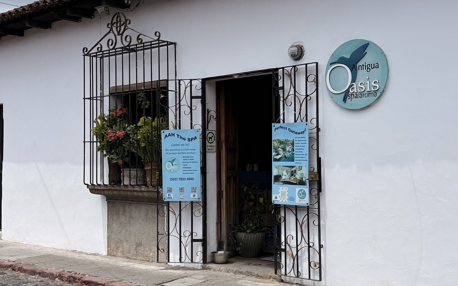 Fachada sobre la 6ª Avenida Sur